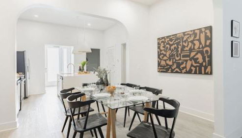 Sleeps 28 2 Units Near DT Nashville Outrider by AvantStay - Foto 2, Other