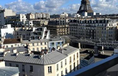 Tour Eiffel - Studio vue imprenable au-dessus des toits, balcon - Foto 1