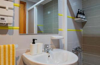 Apartamento segunda línea piscina frente al mar - Foto 27