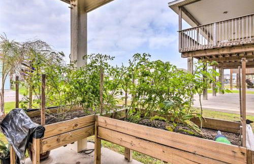 Unwind Poolside, Walk to Beach! Galveston Retreat - Foto 30