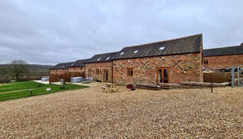 Hastings Retreat Rural barn conversions with Private Lake - Foto 2