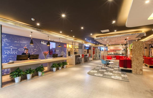 The Ibis Hotel - Photo 3