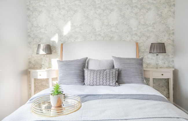 4 Bedroom Detached House 5mins Walk to Shopping Village - Foto 8