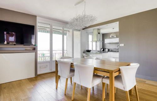 Superbe Appart 3ch Terrasse Vue sur Lyon et garage - Foto 1