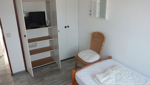 Sunlit Holiday Home by the Sea - Foto 4, Habitación