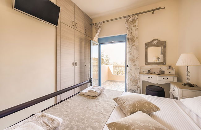 Lindos Luxury Retro Villas - Photo 16