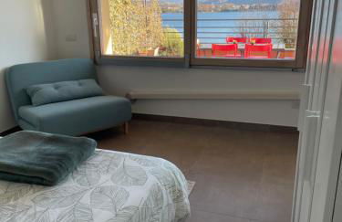 Reflections At The Lake - Foto 7