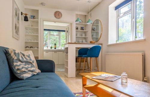 Comfy & Convenient 1-Bed Flat in Quiet Maida Vale - Photo 38