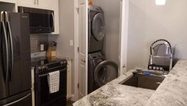 2nd Street -Deck Suite (back entrance) - Foto 4