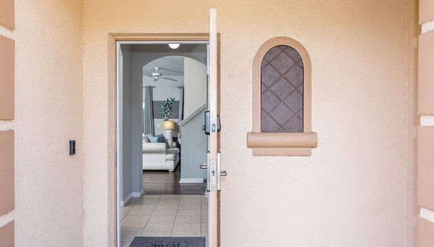 Family Tides - Photo 2, Entrée intérieure