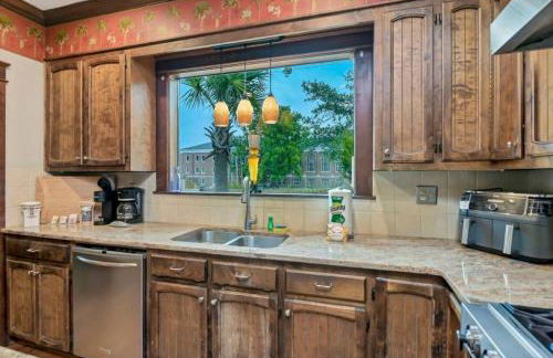 3BR Brick Cottage-Mins to USC - Photo 15