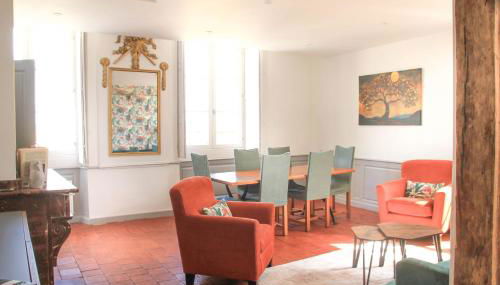 Villaret - Très spacieux en Coeur de Ville - 2ème étage - Photo 2