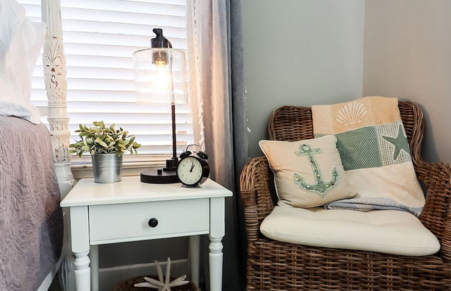 Vibrant Bungalow 2 Minutes to the Beach - Foto 14