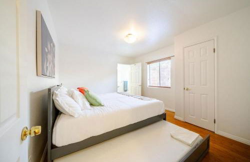 Pool Spa Games Peaceful Garden Retreat - Foto 18