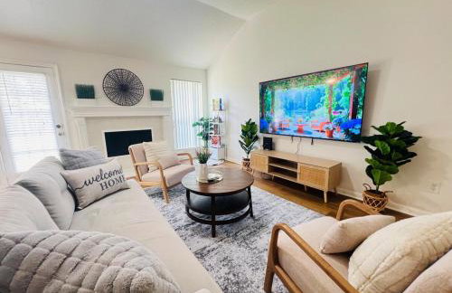 3BR-2 BA Cozy Hub Katy - Close to Cypress - Foto 1