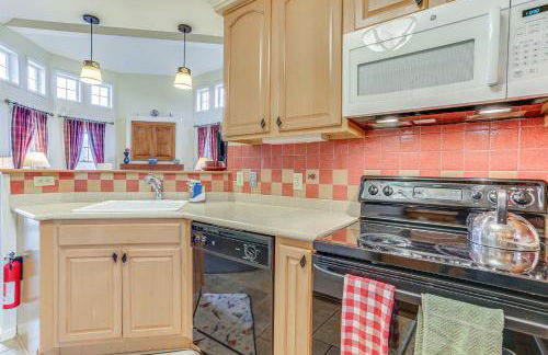 Spacious Condo with View Less Than 1 Mi to Mtn Creek Resort! - Foto 14