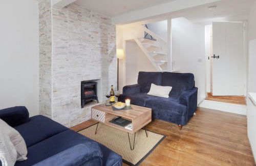 Alberts Cottage - Photo 2