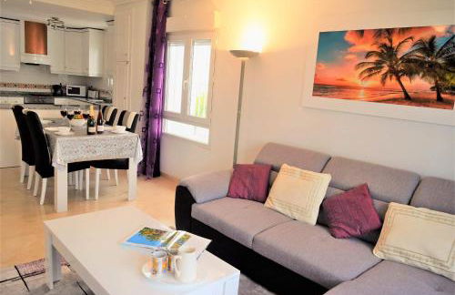 FABULOUS 2 BED 2 BATH APARTMENT ! - Foto 19