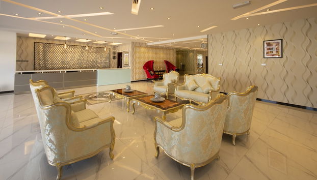 Home Station Hotel - Photo 2, Réception