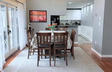 Riverfront Home with a View! - Foto 14