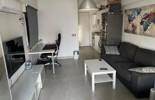 Estudio con terraza y vistas al mar 500 metros de Cala Mayor Playa - Photo 17