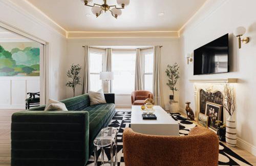 Luxe Victorian Retreat • Walk to Downtown - Foto 41