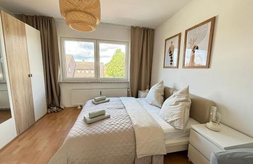 110qm- 4 Rooms - free private parking- free fast WIFI - Kitchen - near Wood- A Part Time Home - Foto 4