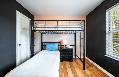 3BR Lakefront in Nashville with BBQ & Hot Tub - Foto 22