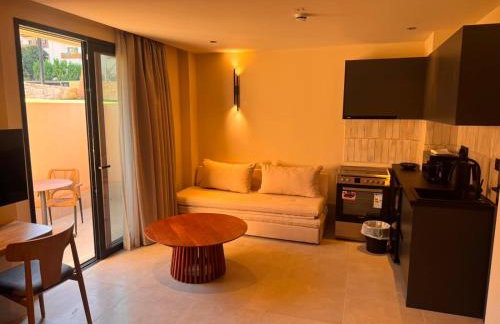 Karteris Luxury Suites - Photo 44