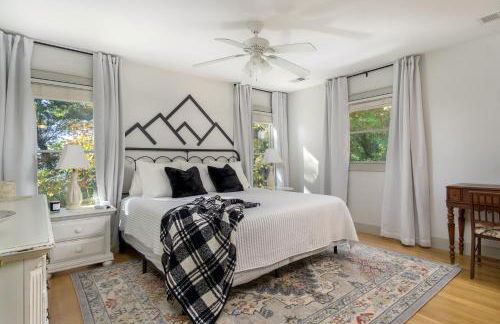 New Luxury 4 bedroom Mountain View Home w/hot tub! - Foto 5