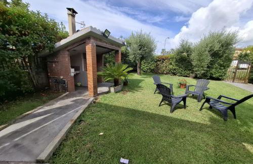 Villa degli Ulivi a pochi passi dal mare - Foto 2