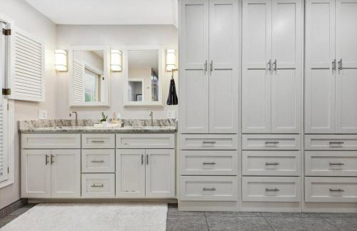 Hoosier Estate - Steps to IU - Photo 24