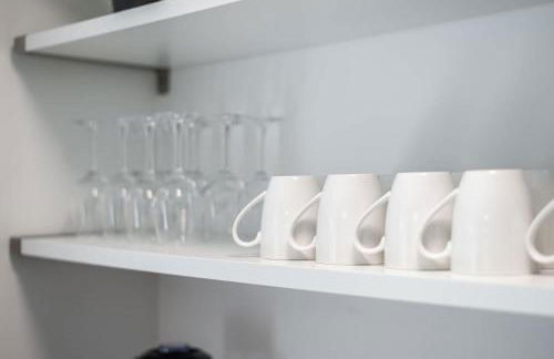 Tranquil Light-Filled Retreat 3BR Ranch - Photo 23