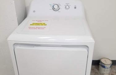 Condo at The Commons - Foto 26