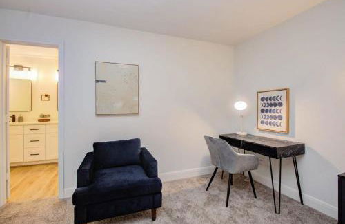 Stunning Modern Dream Home w Pool Grill Foosball - Foto 20