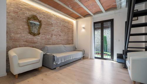 Hauzify I Apartaments Montblanc - Foto 4