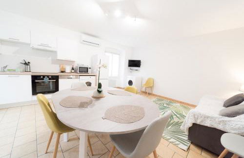 Ravissant Triplex et Duplex au Centre de Pont St Esprit - Foto 2