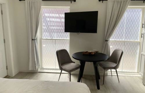 Full Building Huge Downtown Retreat Walkable to Everything - Foto 26