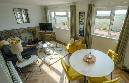 Priory Bay Escapes - Matahari - Photo 20