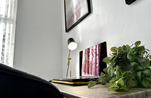 Serviced 4 bed 2 bath Manor Park House - Foto 43