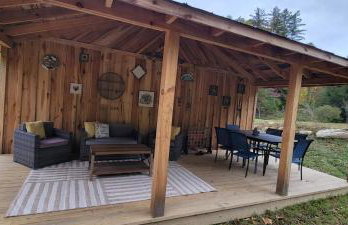 Creekside Cottage - Your Perfect Mountain Getaway! - Foto 13