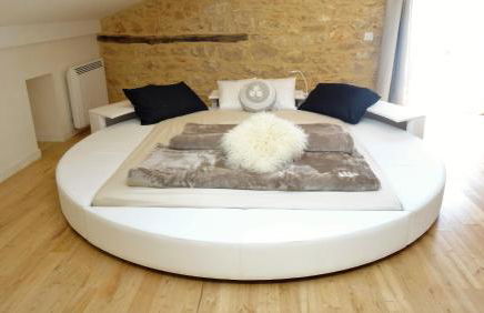 Au Pied du CHÂTEAU - 5 à 11 personnes - Baignade-canoë-piste cyclable à 100 m - Foto 16