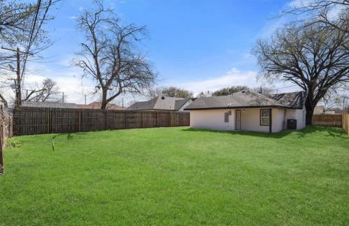 Spacious 3 bedroom 2 bath home in Downtown - Foto 4