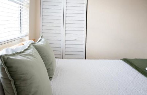 Central Getaway in Little Havana Near Airport, Wynwood, Calle 8 Brickell, Coral Gables and more , Fenced parking - Foto 19