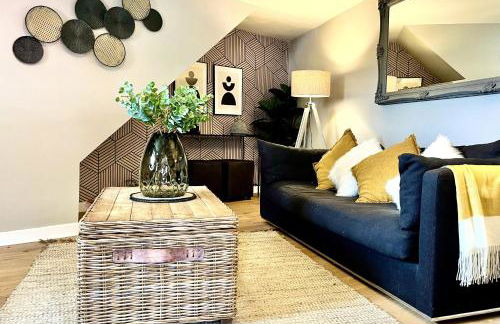 Sleeps 2 -Central Ellesmere -Parking - PetFriendly - Foto 6