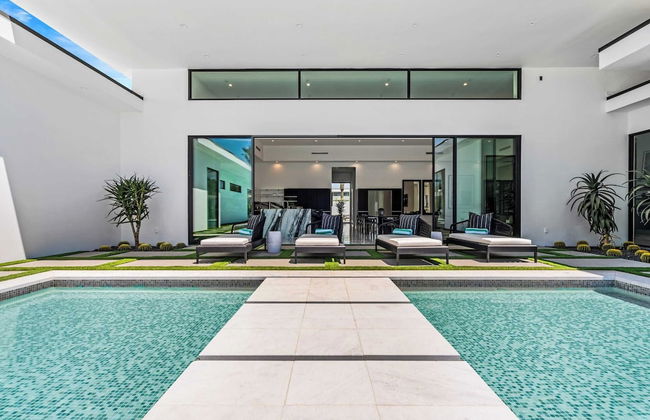 Sleeps 20 Pool, Hot Tub, & Pickleball Stay in Indio Bravo Villa #9 - Foto 4