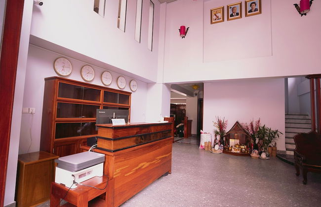 Daun Penh Palace Boutique - Photo 3