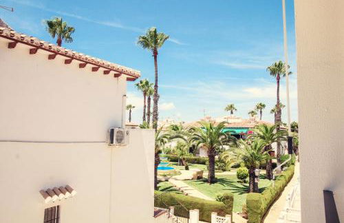 Costa Blanca Bungalow Lago jardin frente piscina 4 personas #PRP001 by Stay Orihuela Costa - Foto 37