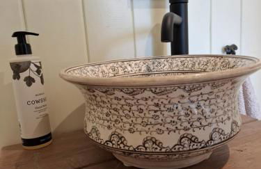 Luxury Shepherd's Hut - The Hyde - Photo 8