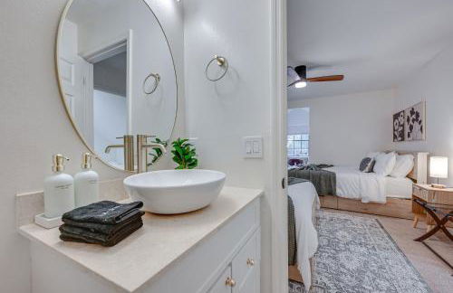 Exciting Valrico Villa with Private Pool and Game Room - Foto 30